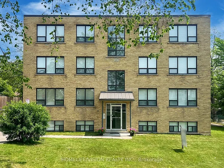 9901 Yonge St #4 — Photo 5