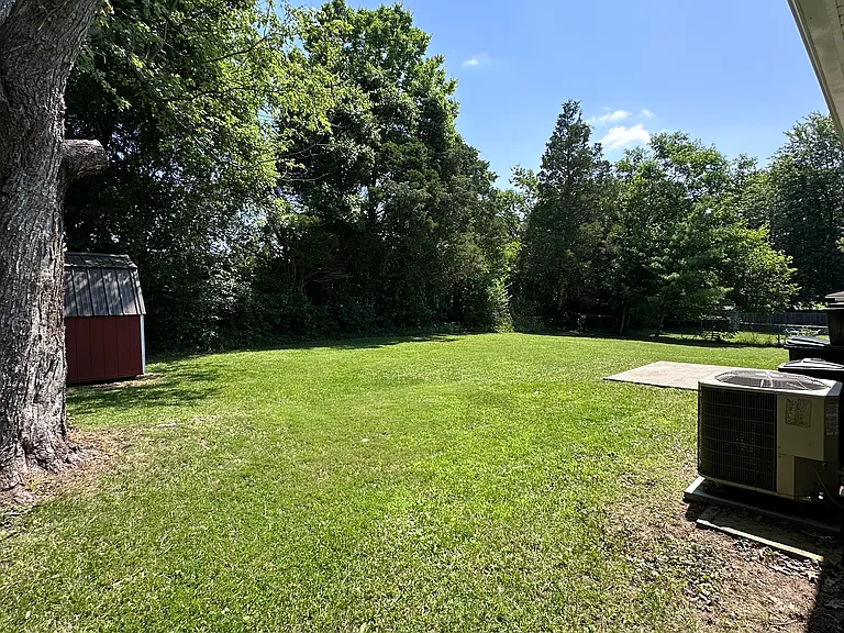 432 Georgia Ave — Photo 16