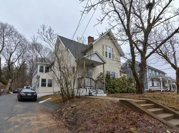 152 Pearl St, Gardner, MA 01440