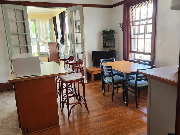 420 Sumner St #4 — Photo 9