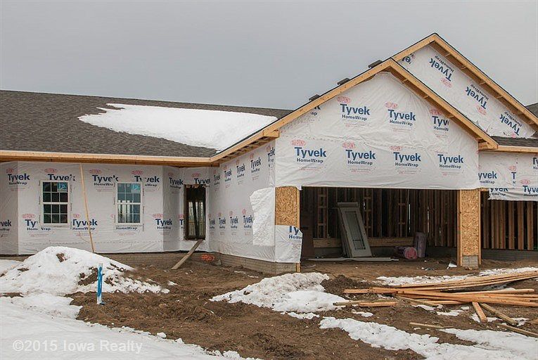 1st image of 8927 Linden Dr