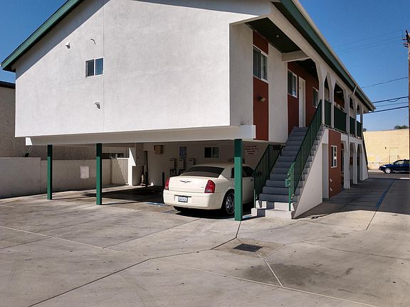 3rd image of 7228 Independence Ave APT 5