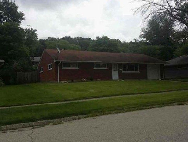 1st image of 3598 Utica Dr