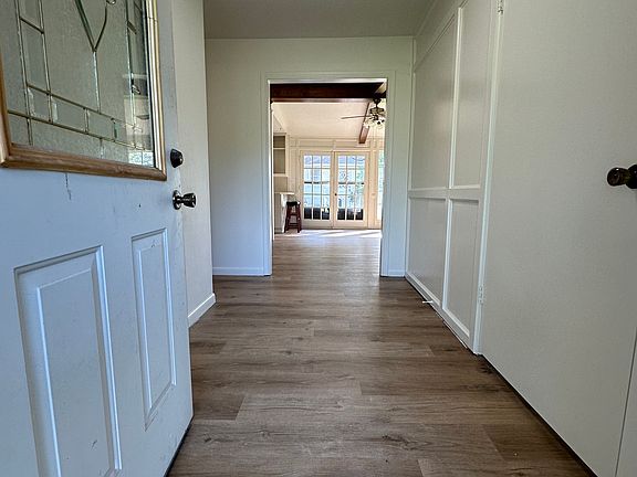 3rd image of 1119 Merry Oaks Dr