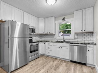 2129 Taylor Dr, Iowa City, IA 52240