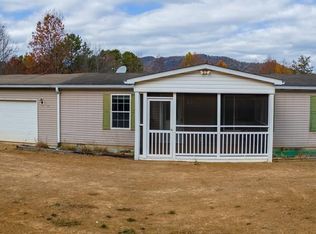 246 Rowland Rdg, Franklin, NC 28734