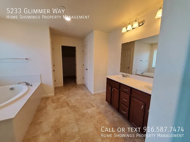 5233 Glimmer Way — Photo 7