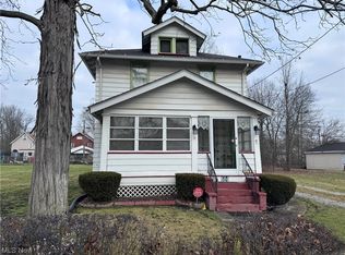 684 3rd St SW, Warren, OH 44483