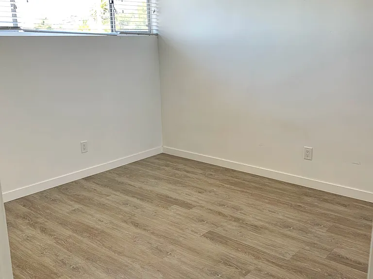 1770 Evergreen St #10 — Photo 13
