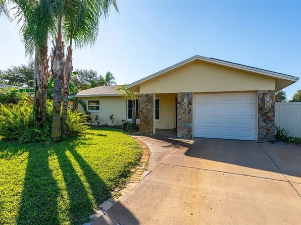 2592 14th Ave SW, Largo, FL 33770