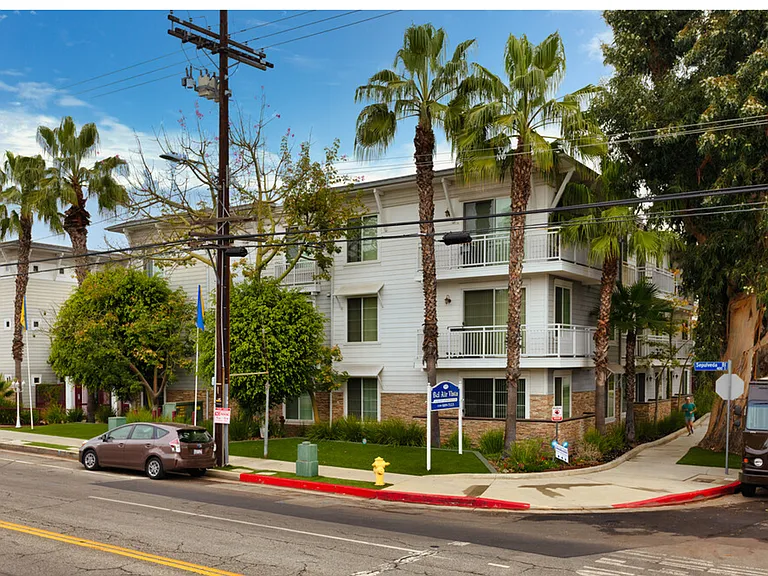 Bel Air Vista (bel47) — Photo 2
