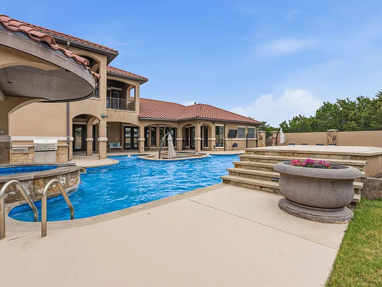 1028 Villa Hill Dr — Photo 36