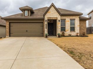 10628 Langham Dr, Waco, TX 76708