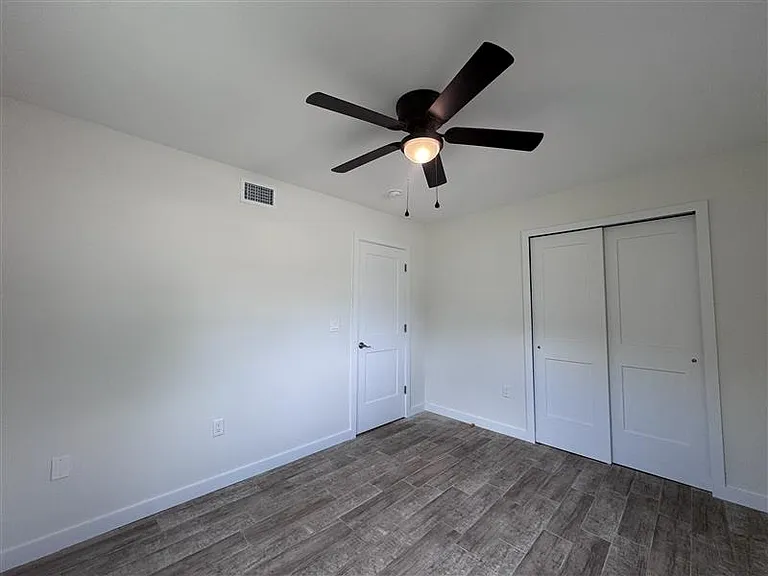 1258 Barbara Dr #105 — Photo 13