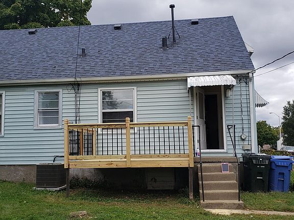 2nd image of 1101 Highland Park Dr