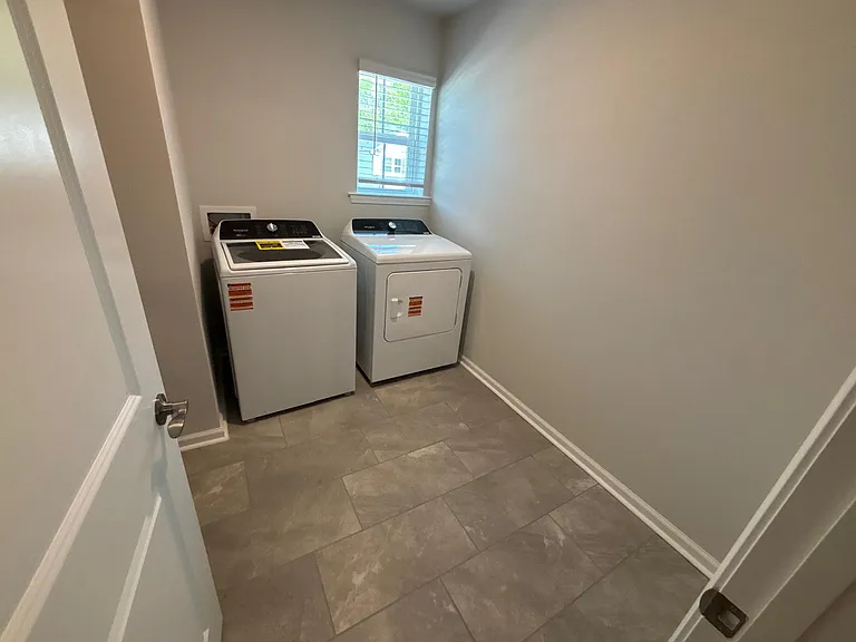 608 Donnegal Farm Dr — Photo 13