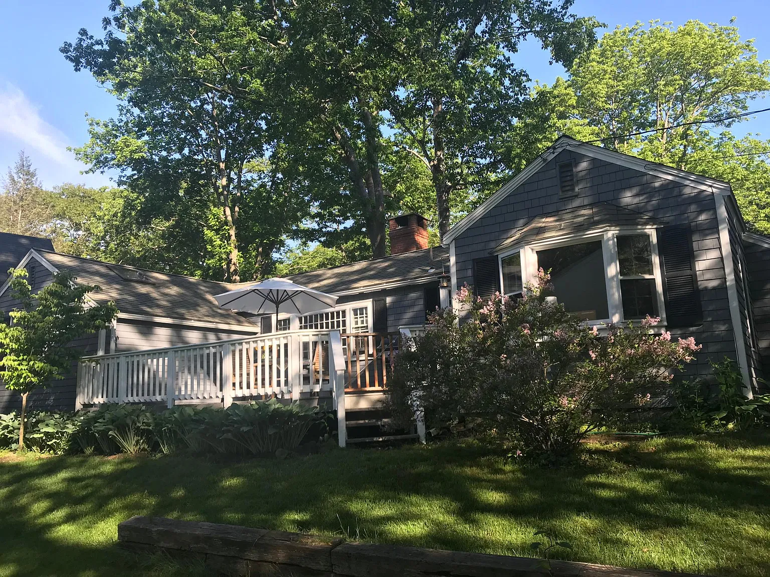 3 bed, 1350 sqft, $4,100 — Photo 4