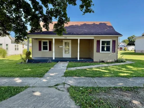 726 S Main St #W, Carrollton, IL 62016