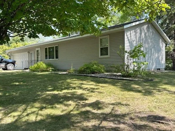 1009 Eckert St NW, Alexandria, MN 56308