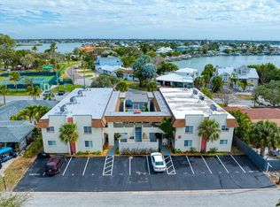 2704 2nd St APT 16, Indian Rocks Beach, FL 33785