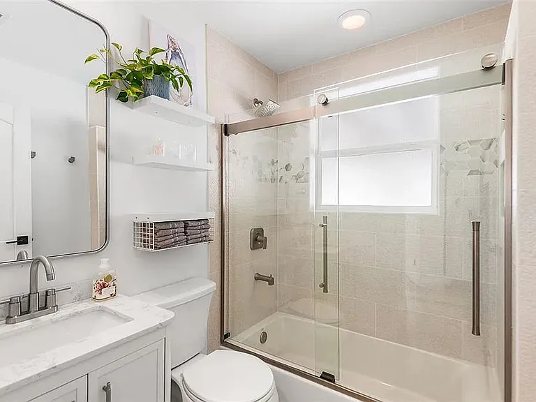 14024 N Bayshore Dr — Photo 28