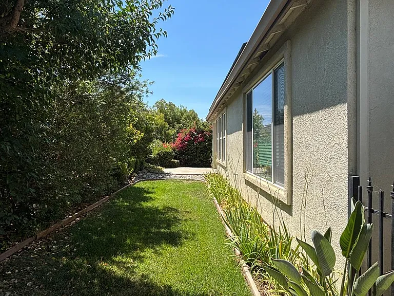 520 Arlington Dr — Photo 26