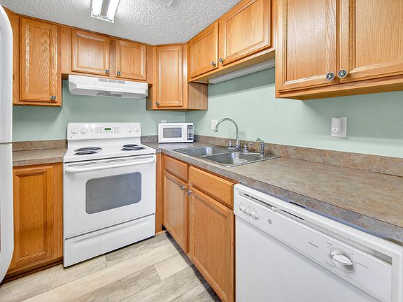 4th image of 308 Miracle Strip Pkwy SW Unit 28C