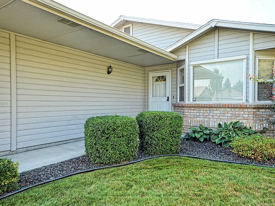 1st image of 8481 W Echo Falls Ln