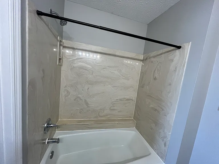 3660 Walden Dr — Photo 17
