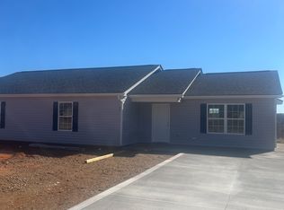 492 Bernice Snow Rd, Greer, SC 29651