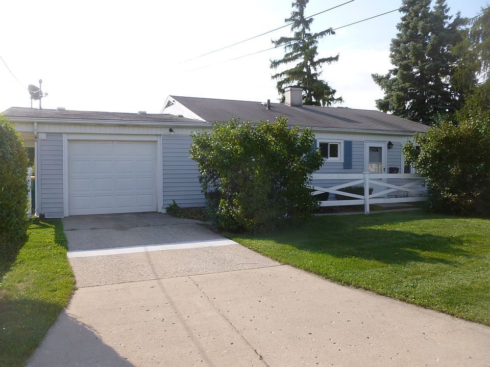 1st image of 41 Santus Dr