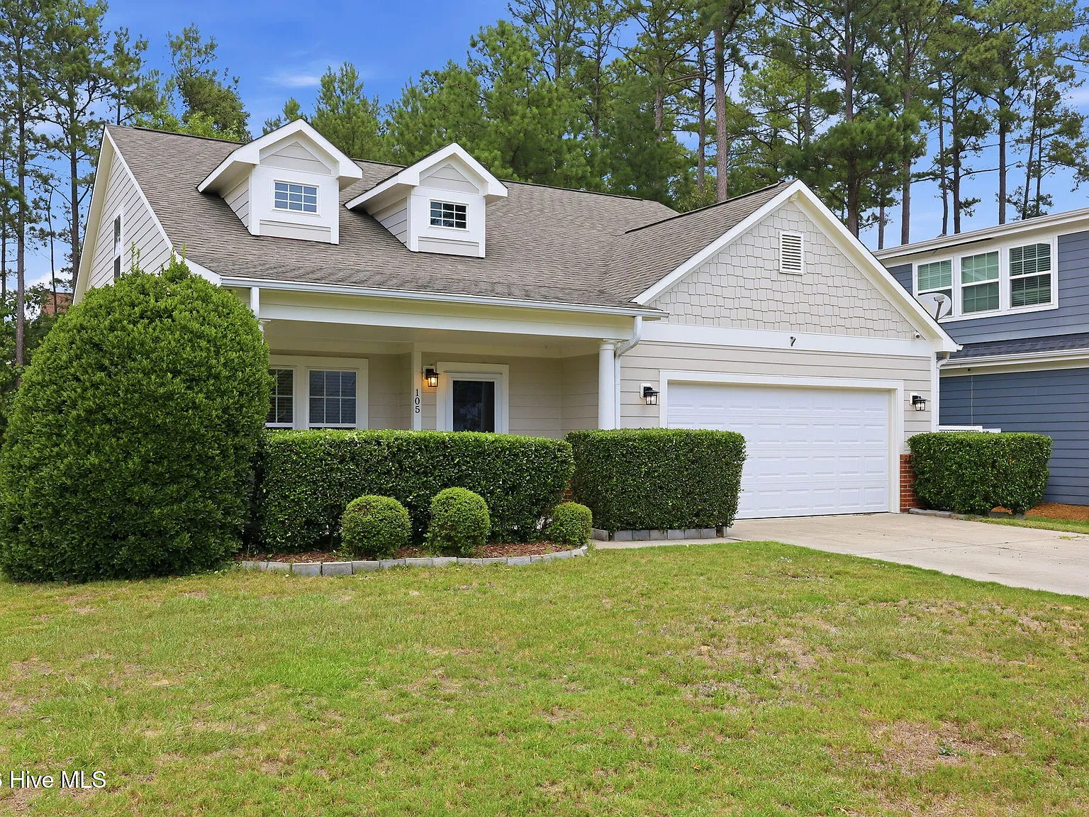 4 bed, 3.0 bath, 1965 sqft, $2,400 — Photo 1