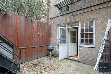 Rented by Bond New York