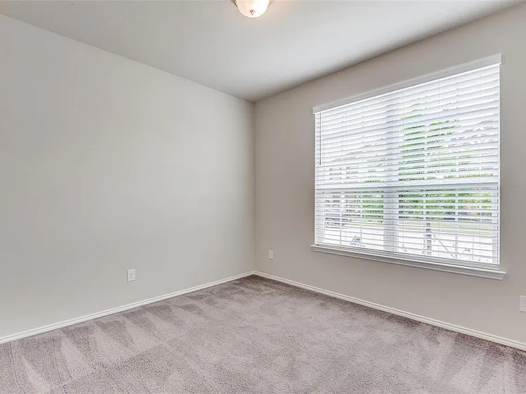 10156 Revere Dr — Photo 9