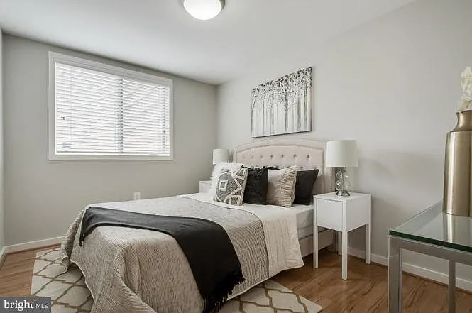 1423 Newton St NW — Photo 7