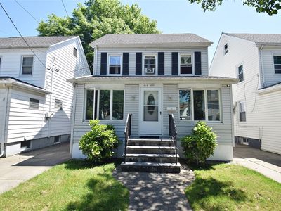 92-51 224th Street, Queens Village, NY, 11428