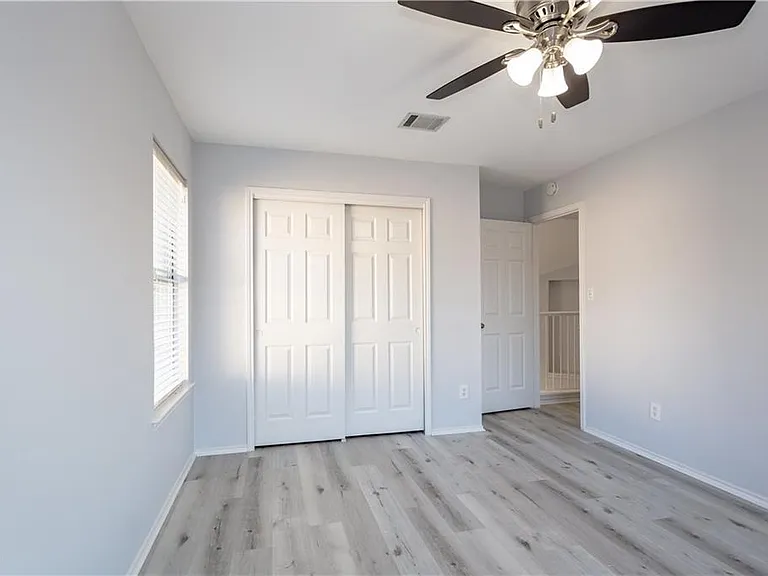 2917 Bernardino Cv — Photo 10