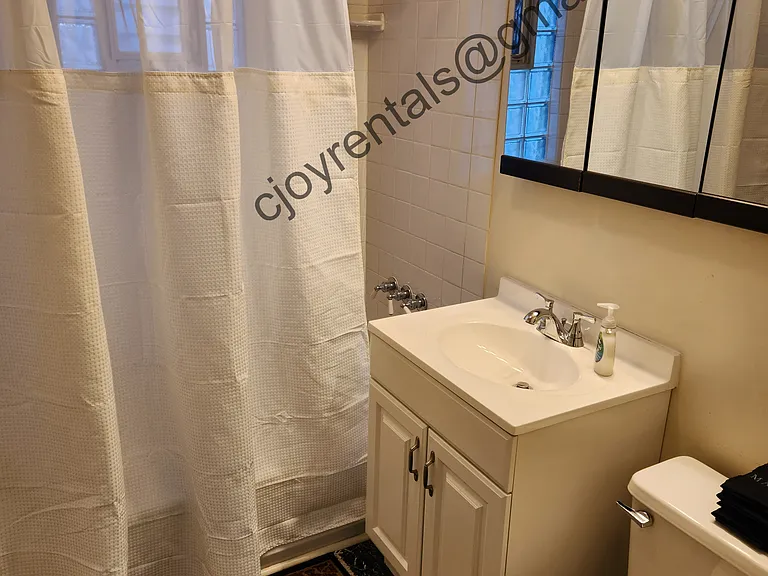 4061 N Kenneth Ave — Photo 15