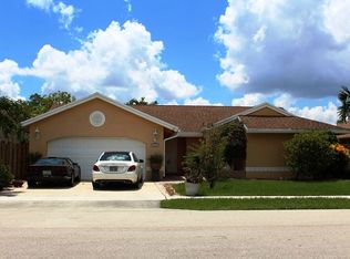 10620 NW 32nd St, Sunrise, FL 33351