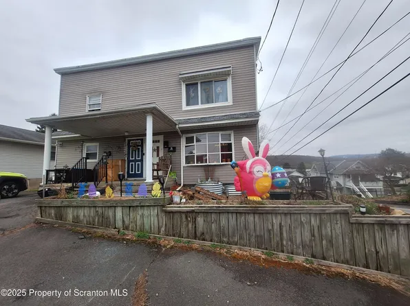 900 Albert St, Dickson City, PA 18519