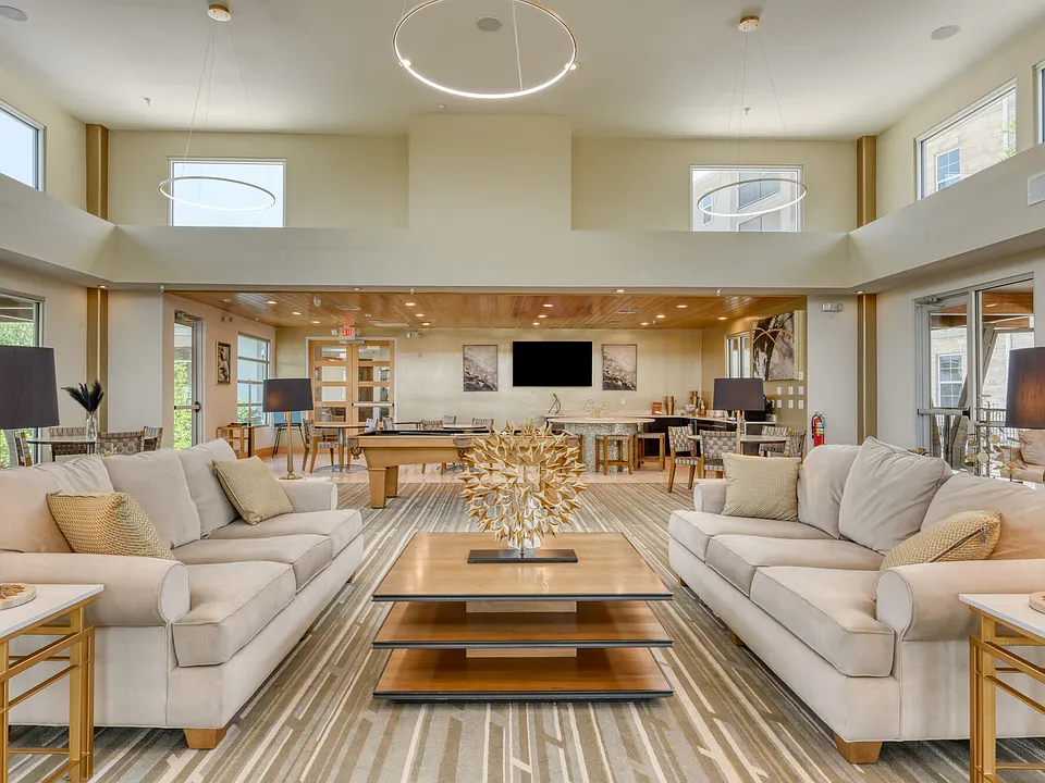 Ventura Ridge apartments community photo