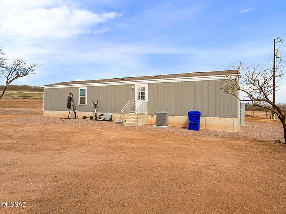 5th image of 318 E Camino De Tundra