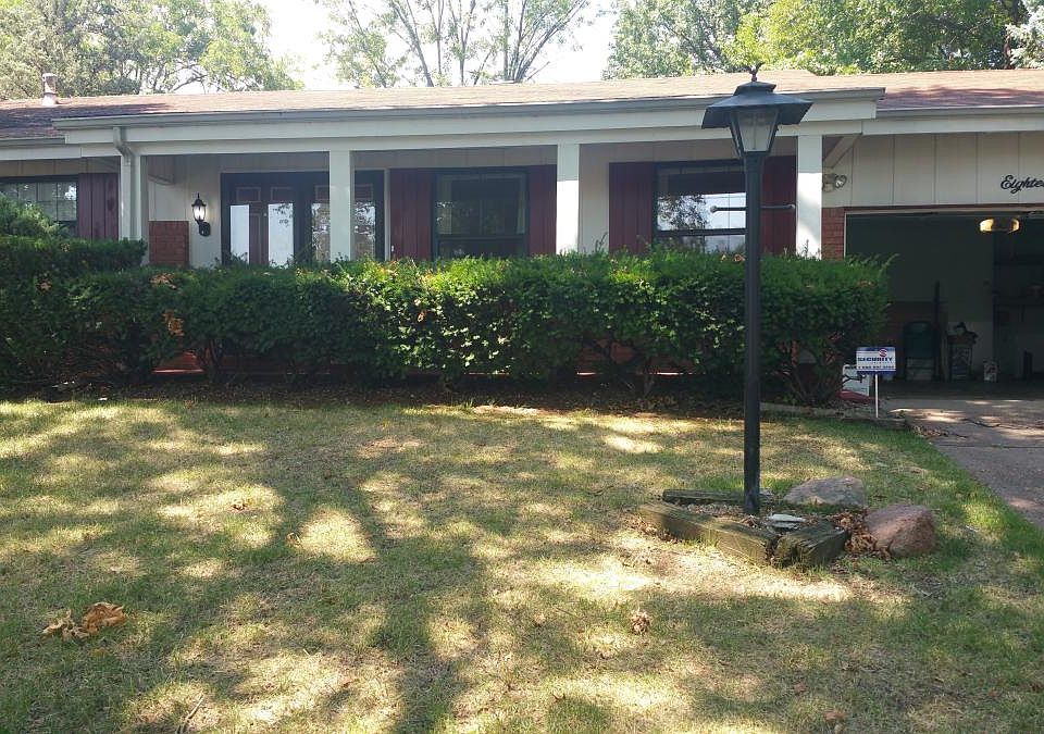 1st image of 1827 Minneford Dr