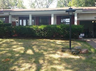 1827 Minneford Dr, Saint Louis, MO 63136