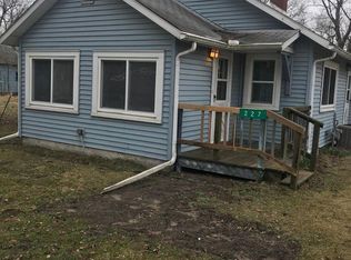 227 Lilac Ln, Walkerton, IN 46574