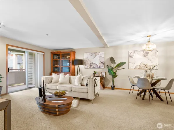 7223 NE 175th Street #108, Kenmore, WA 98028