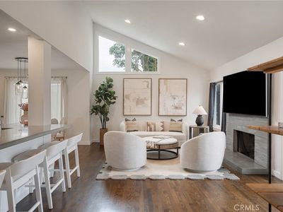 2336 Elden Apt Ave #A, Costa Mesa, CA, 92627