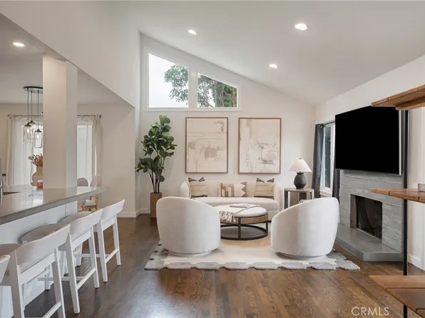 2336 Elden Apt Ave #A, Costa Mesa, CA 92627