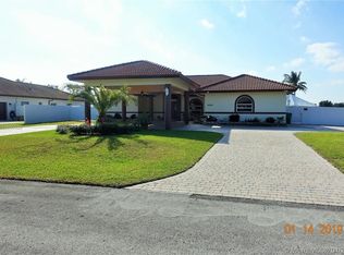 16354 SW 275th Ter, Homestead, FL 33031