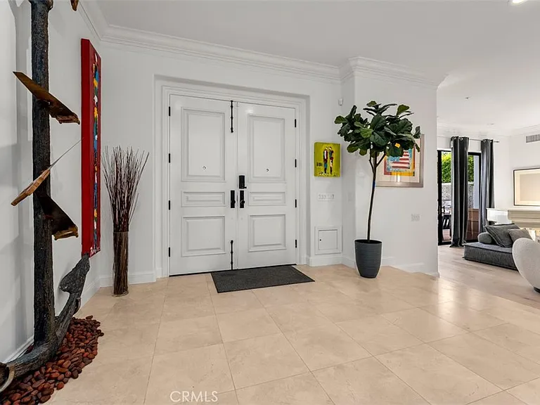 215 Poppy Ave — Photo 10